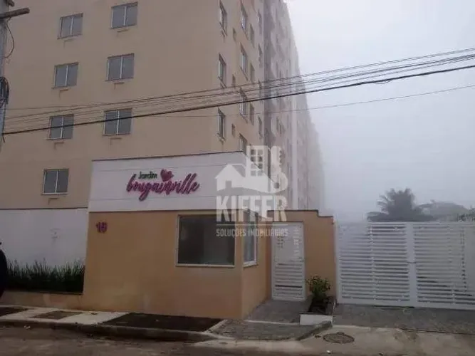 Apartamento à venda, 54 m² por R$ 216.000,00 - Vista Alegre - São Gonçalo/RJ