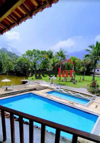 Casa em Condomínio : / Residencial / Caneca Fina