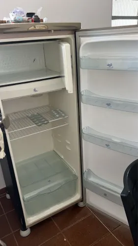 Vendo geladeira