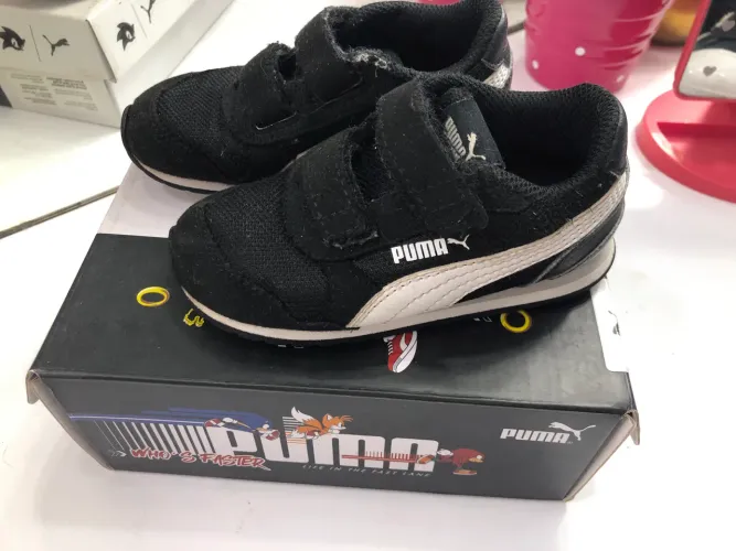 Tênis preto 22