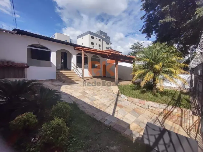Casa para Aluguel no Liberdade, BH | 3 Quartos (1 Suíte) com Varanda Gourmet e 3 Vagas