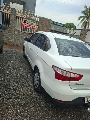 Fiat Grand Siena Attrac. 1.4 EVO F.flex 8V 2014