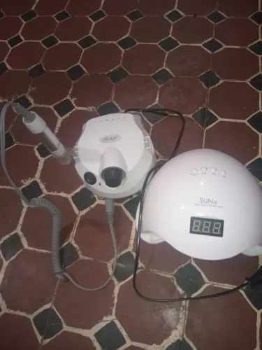 Vendo cabine LED UV e lixadeira motor porquinho 