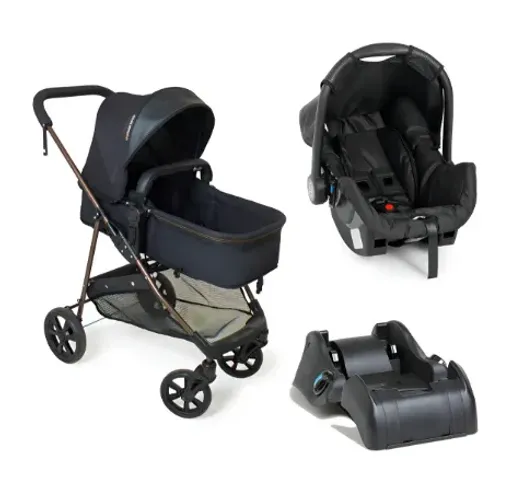 Carrinho de bebê com moisés e bebê conforto em ótimo estado