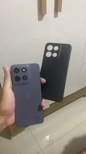 Moto g15 256 gb, 2 meses de uso comprado na Magazine Luiza. Película trincada somente