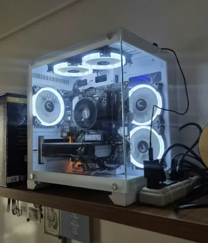 PC Gamer Ryzen 5600 GT RX 7600 32GB DE RAM 1TB