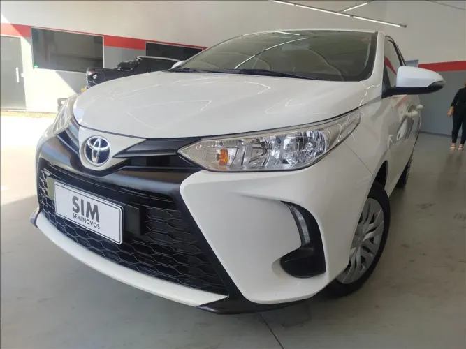 Toyota Yaris XL Sedan 1.5 Flex 16V 4P Aut. 2024