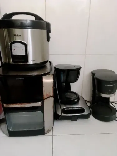 Kit cozinha Airfryer, panela de arroz e cafeteira 