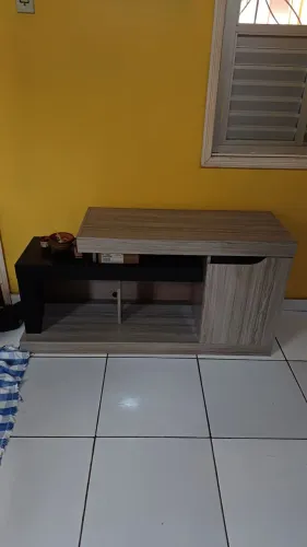 Rack cinza com porta (aceito cartão de crédito)