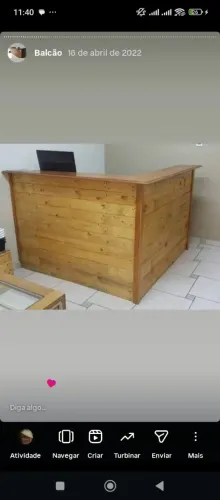 Balcão para comércio de madeira rústico
