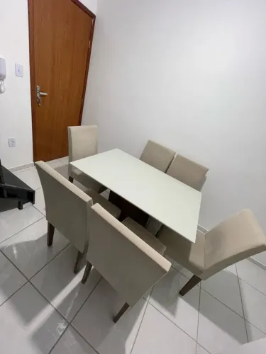 Mesa de Jantar com 6 lugares