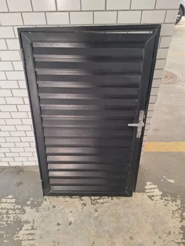 Portao de alumínio 1.00x0.60m
