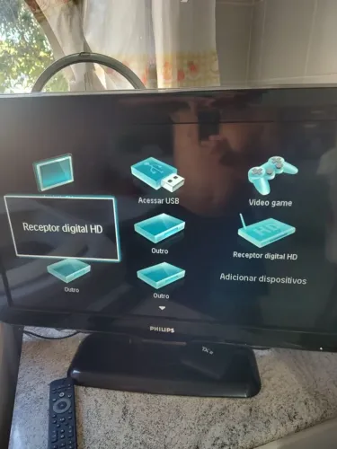 Tv LCD Philips 32 Polegadas em perfeito estado