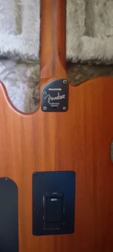 Fender acustasonic + Case