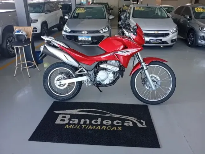 Honda NX4 Falcon 2013