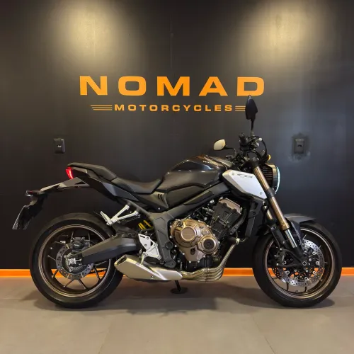 CB 650R com apenas 2000 km!