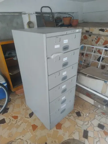 ARMÁRIO DE 6 GAVETAS EM AÇO