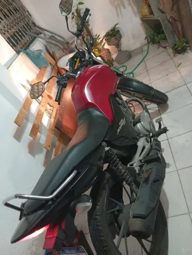 Vendo Start ano 2015, final de placa 6 já licenciada  valor 11 mil.  ZAP *