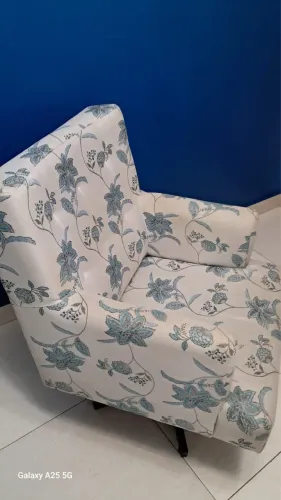 Poltronas off white com azul
