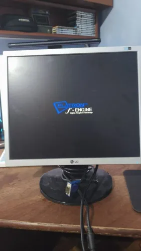 Monitor LG Flatron L1752S-SF 17" LCD Funcionando