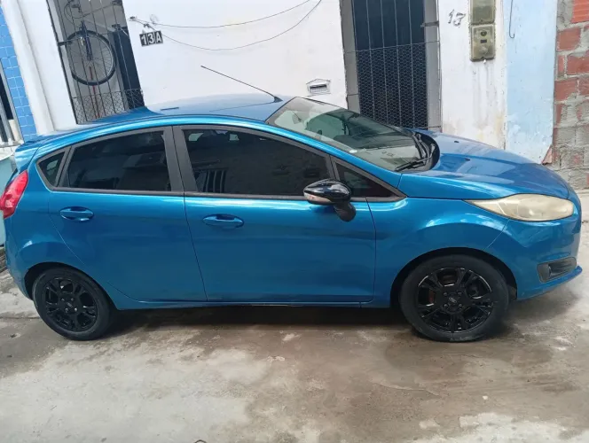 Ford Fiesta 1.5 16V Flex Mec. 5P 2014