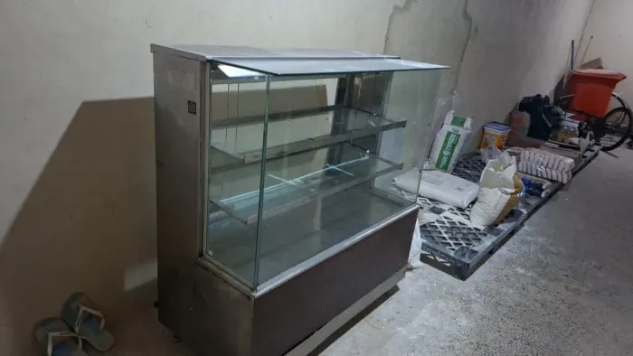 Balcão de padaria todo em inox