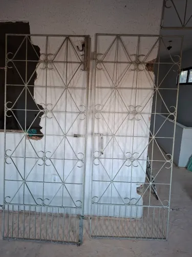 Portão de ferro