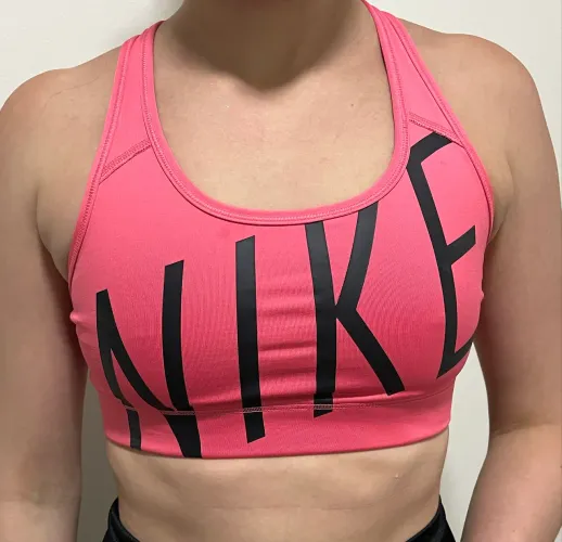 Top esportivo Nike 