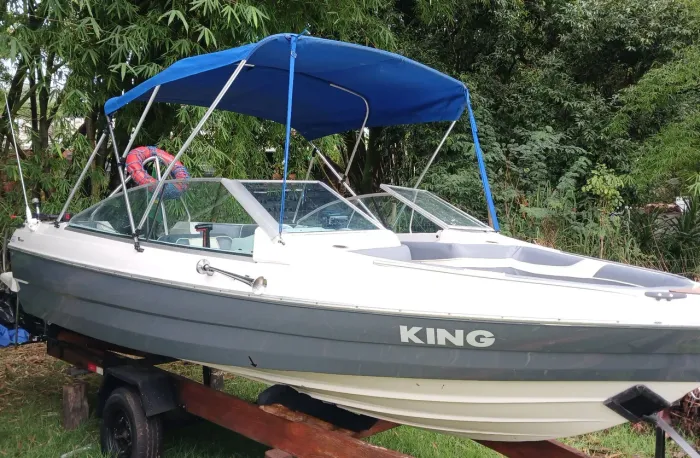 Lancha Ventura 21 pés Motor 175hp Evenrude