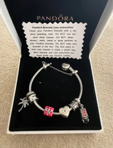 Pulseira Pandora + Berloques