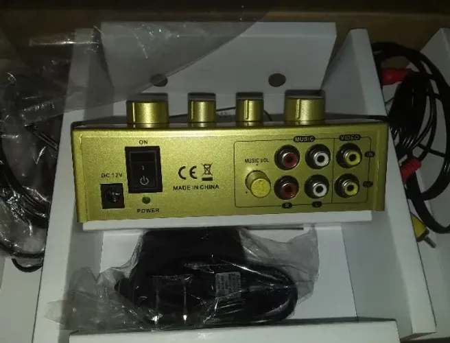 Efeito de eco do mixer de som de karaokê NKR com entradas duplas de microfone