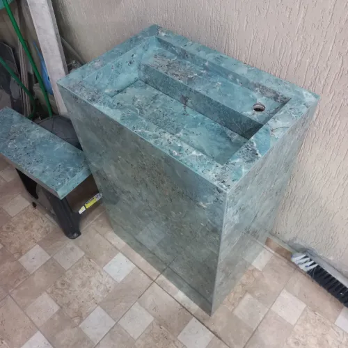 Cuba de piso em porcelanato para banheiro 40cm x 60cm X 90cm