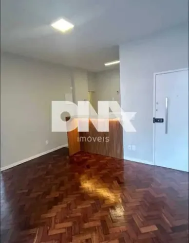 Apartamento : / Residencial / Humaitá