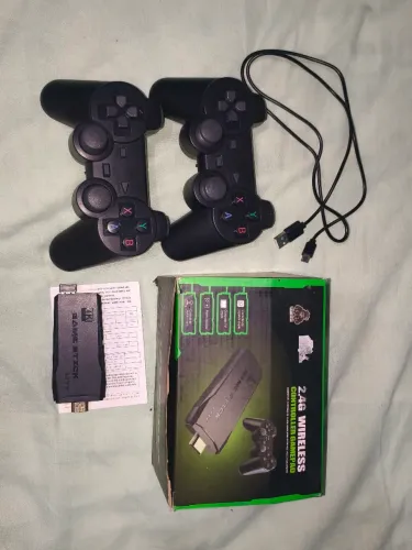 Vídeo Game via USB com mais de 1000 jogos. 
