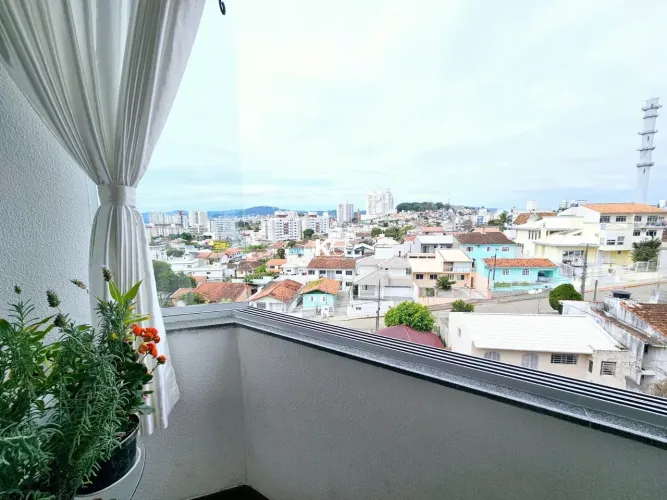 Apartamento 2 dormitórios com vista panorâmica.