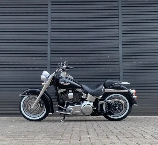 Harley Davidson Softail Deluxe 