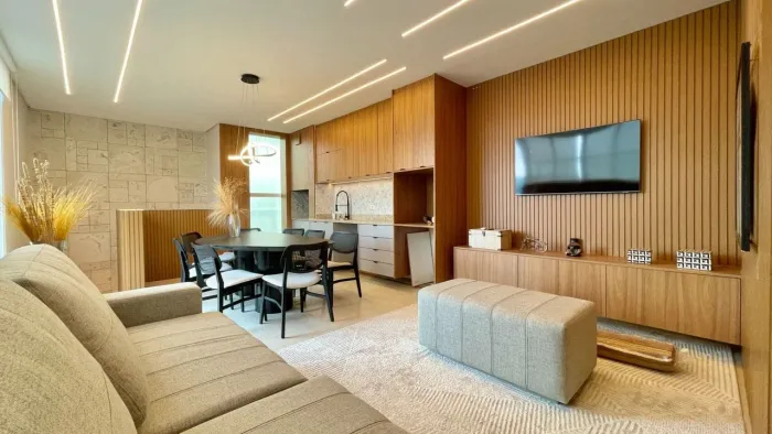 Cobertura Duplex decorada à Venda na Enseada no Guarujá | QVista Inteligência Imobiliária