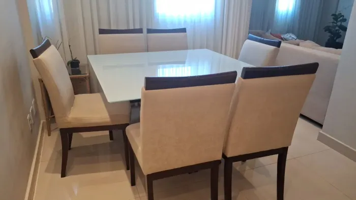 Mesa 6 cadeiras 