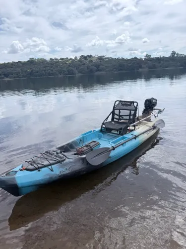 Caíaque brudden Safari power jet com motor mercury 3.3