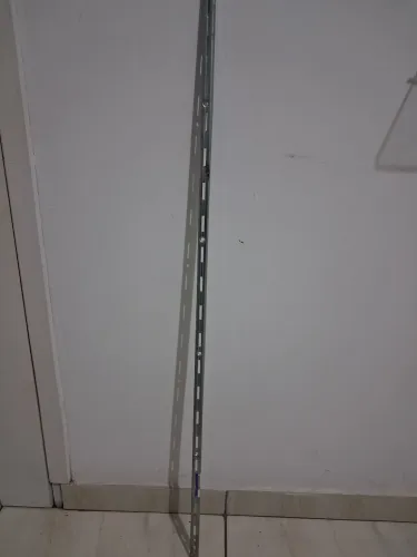 Trilho Cremalheira para prateleira Cremalheira