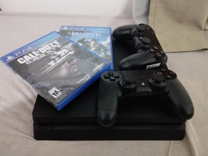 PS4 Slim 1TB + 2 Controles Originais + 2 Jogos | Limpo e Revisado