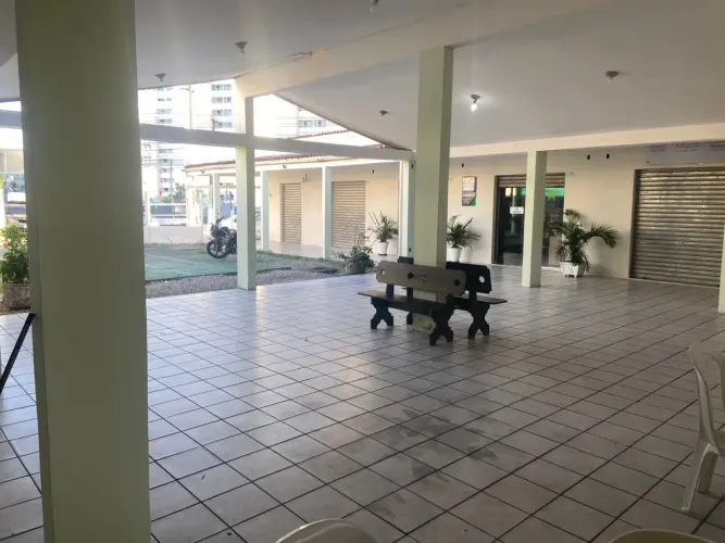 Studio para aluguel comercial com 28 metros quadrados