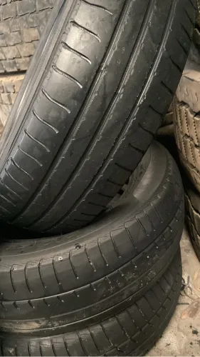 Pneus carro e motos usados