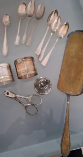 Peças em metal com banho de prata antigas