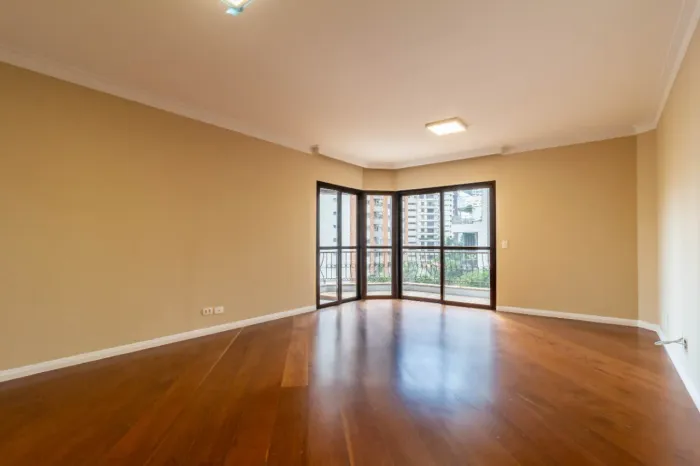 Apartamento para venda em Brooklin Paulista com 3 quartos, sendo 1 suíte, 159m²