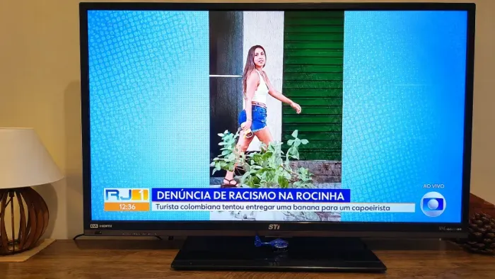Tv 40 Led Ultra Slim Completa (parcelo)