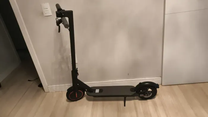 VENDO PATINETE ELÉTRICO, SEMI NOVO 