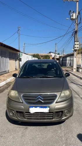Citroen C3 GLX 1.4/ GLX Sonora 1.4 Flex 8V 5P 2012