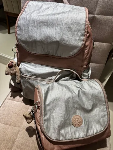 Mochila e lancheira Kipling