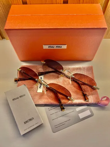 Óculos Miu Miu